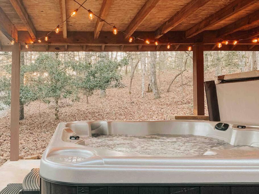 블루리지 Hot Tub, Porch Swing Bed, Fire Pit, Aska Adventure 빌라 외부 사진
